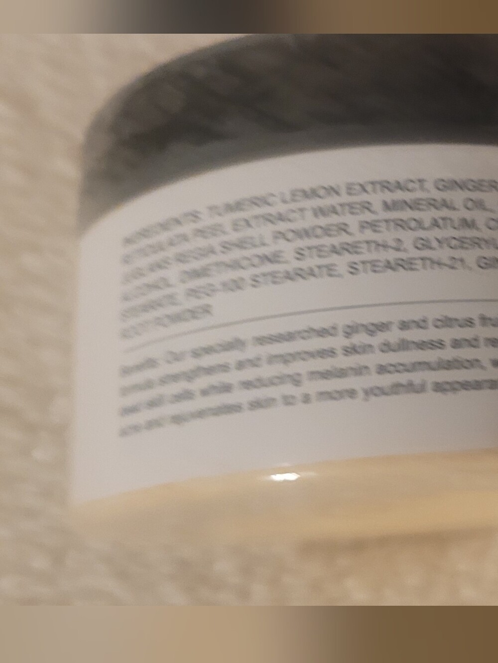 Tumeric & Lemon Face & Body Scrub - Yellow - Picture 6 of 6